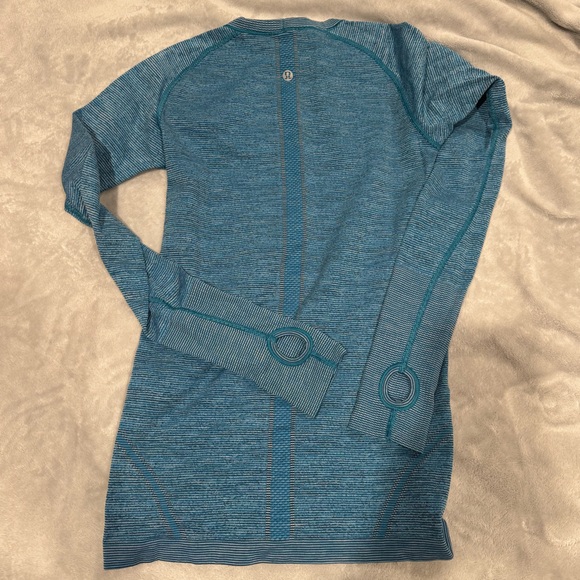 Resellers Bundle - 4 VGUC Lululemon Long Sleeve Swiftlies - Sz 6 - Picture 14 of 15
